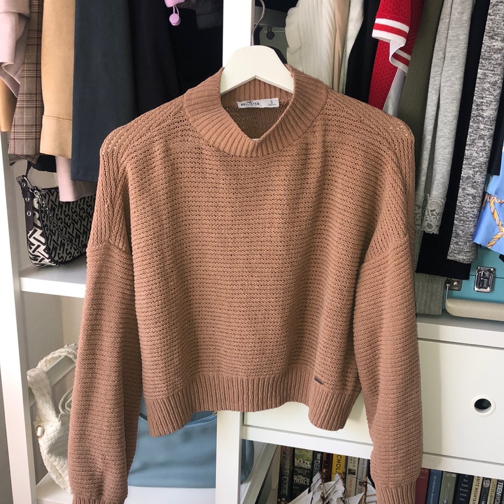 hollister cropped knit sweater